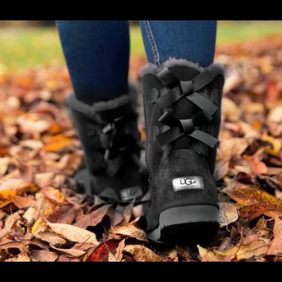 Ugg Bailey Boots Black Suede Size 6 - Picture 2 of 13